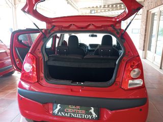 Nissan Pixo 2010-thumb-12