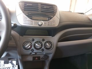 Nissan Pixo 2010-thumb-22