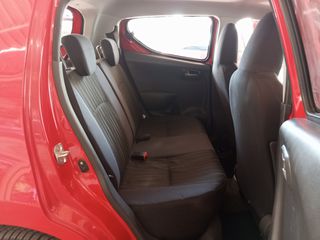 Nissan Pixo 2010-thumb-25
