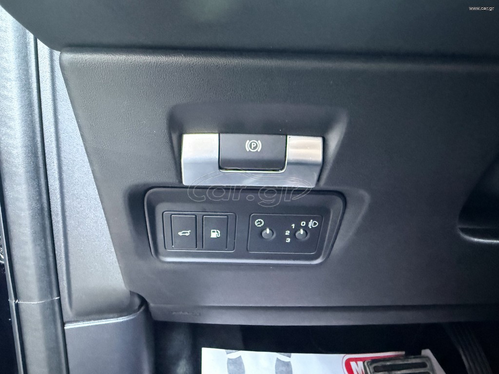 Land Rover Discovery Sport thumbnail 19