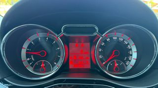 Opel Adam 2016-thumb-4