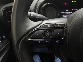 Toyota Yaris 2021 PREMIERE HYBRID PANORAMA JBL-thumb-39