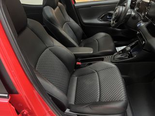 Toyota Yaris 2021 PREMIERE HYBRID PANORAMA JBL-thumb-23