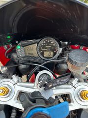 Triumph Daytona 675 2007-thumb-2