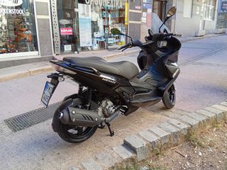Gilera Nexus 250 2011-thumb-3