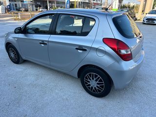 Hyundai i 20 2010 1.4 CRDI-thumb-2
