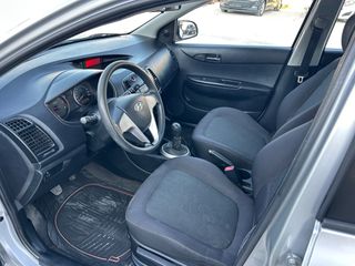 Hyundai i 20 2010 1.4 CRDI-thumb-7