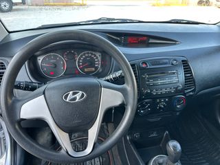 Hyundai i 20 2010 1.4 CRDI-thumb-10