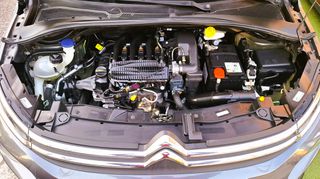 Citroen C3 2018 -SHINE PLUS- 1ο  ΧΕΡΙ  -  ΒΙΒΛΙΟ  ΣΕΡΒΙΣ--thumb-33