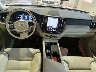 Volvo XC 60 2022 PHEV T6 350 hp Auto AWD Plu 2.0-thumb-10
