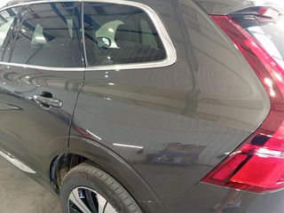 Volvo XC 60 2022 PHEV T6 350 hp Auto AWD Plu 2.0-thumb-4