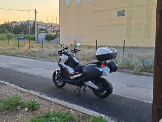 Honda X-ADV 2017-thumb-11