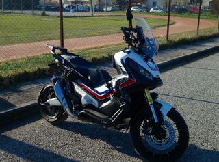 Honda X-ADV 2017-thumb-3