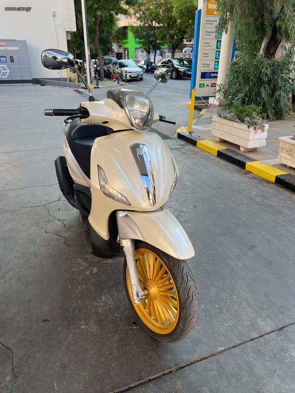 Piaggio Beverly 300i 2010 BEVERLY 300