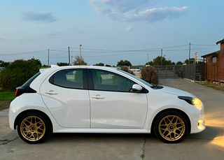 Toyota Yaris 2022 GR Line 125HP-thumb-6