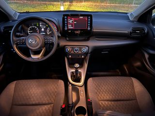 Toyota Yaris 2022 GR Line 125HP-thumb-26