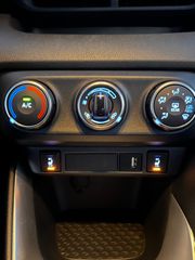 Toyota Yaris 2022 GR Line 125HP-thumb-34