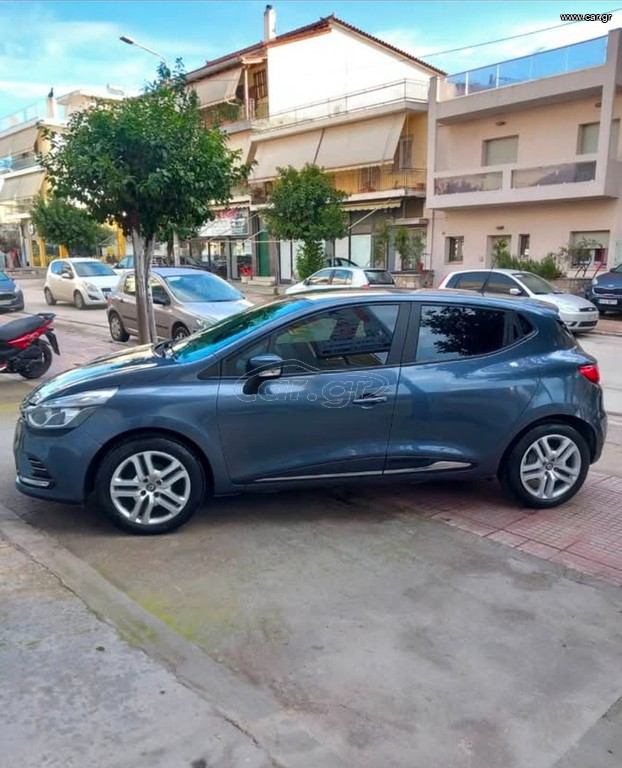Renault Clio 2017 FULL EXTRA!!! 900cc 17 μοντέλο 31.000 χλμ δεχτος κάθε έλεγχο