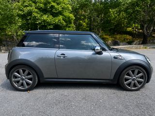 Mini Cooper S 2010-thumb-1