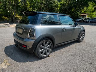 Mini Cooper S 2010-thumb-2
