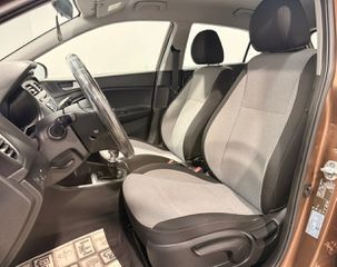 Hyundai i 20 2017-thumb-20