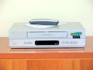 VIDEO 6 κεφαλών στερεοφωνικό Philips VR550 PAL / NTSC