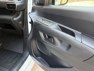Κλούβα Citroen 2022 Berlingo 1.5BlueHDi 100ps*Euro6D*Full Extra*Book Service*-thumb-35