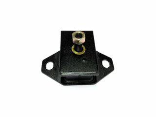 ΒΑΣΗ ΜΗΧΑΝΗΣ TOYOTA HILUX RN25/ RN30/ RN40 1600cc