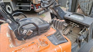 Doosan 2020 30Plus-thumb-4
