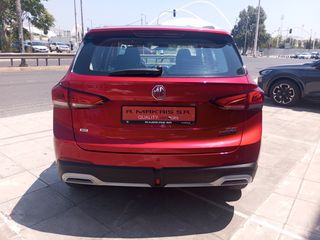 Mg ZS 2026 1.5 MAX HYBRID PLUS EXCLUSIVE AUTO 197HP-thumb-5