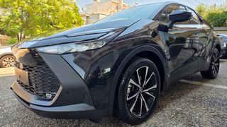 Toyota C-HR 2024 1.8-140ps-hybrid-C-lub!!