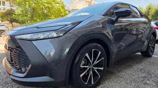 Toyota C-HR 2024 1.8-140ps-hybrid-C-lub!!