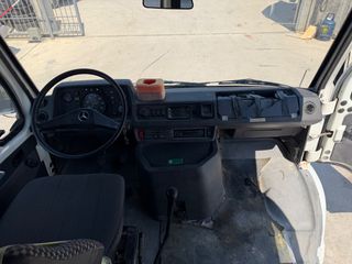 Mercedes-Benz 1993 3100-thumb-9