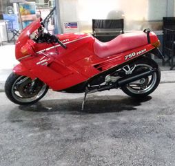Ducati 750 Paso 1990