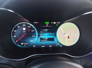 Mercedes-Benz GLC 300 2023 DE 4M COUPE AMG | PANORAMA | HEAD-UP-DISPLAY | AMBIENT-thumb-39