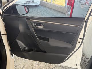 Toyota Corolla 2017 1.4 D-4D DIESEL-thumb-59