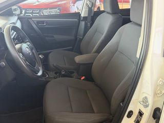 Toyota Corolla 2017 1.4 D-4D DIESEL-thumb-33