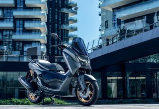 Yamaha NMAX 155 2026 TECH MAX-thumb-3