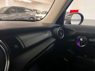 Mini Cooper D 2017-thumb-17