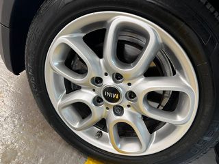 Mini Cooper D 2017-thumb-22