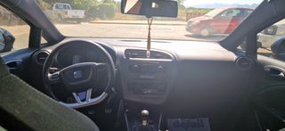 Seat Leon 2011 CUPRA-thumb-6