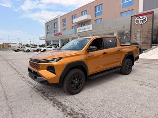 Toyota Hilux 2026 INVINCIBLE-thumb-2