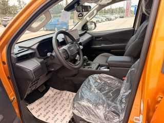 Toyota Hilux 2026 INVINCIBLE-thumb-7