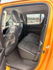 Toyota Hilux 2026 INVINCIBLE-thumb-8