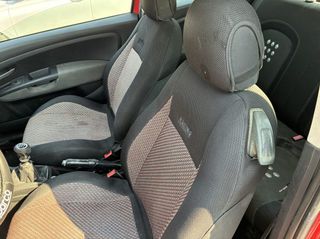 Fiat Punto 2008-thumb-17