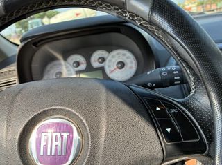 Fiat Punto 2008-thumb-12