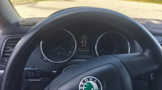 Skoda Yeti 2012 AMBITION 1.2 TSI 105HP-thumb-21