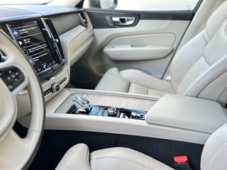 Volvo XC 60 2021 T8 PHEV 2.0 390hp INCRIPRTION/airmatic/20-thumb-8