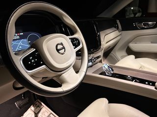 Volvo XC 60 2021 T8 PHEV 2.0 390hp INCRIPRTION/airmatic/20-thumb-29