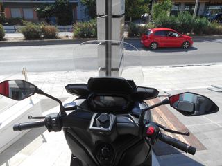 Yamaha XMAX 300 2026 2026-thumb-5